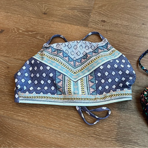 Women’s Colorful Bikini Swimsuit Bundle Set Size M-L - Picture 10 of 12